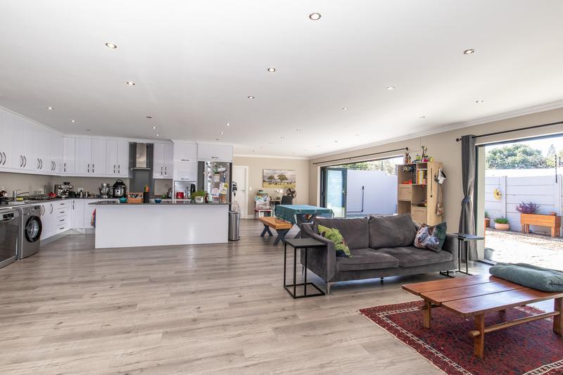 To Let 3 Bedroom Property for Rent in Constantia Western Cape